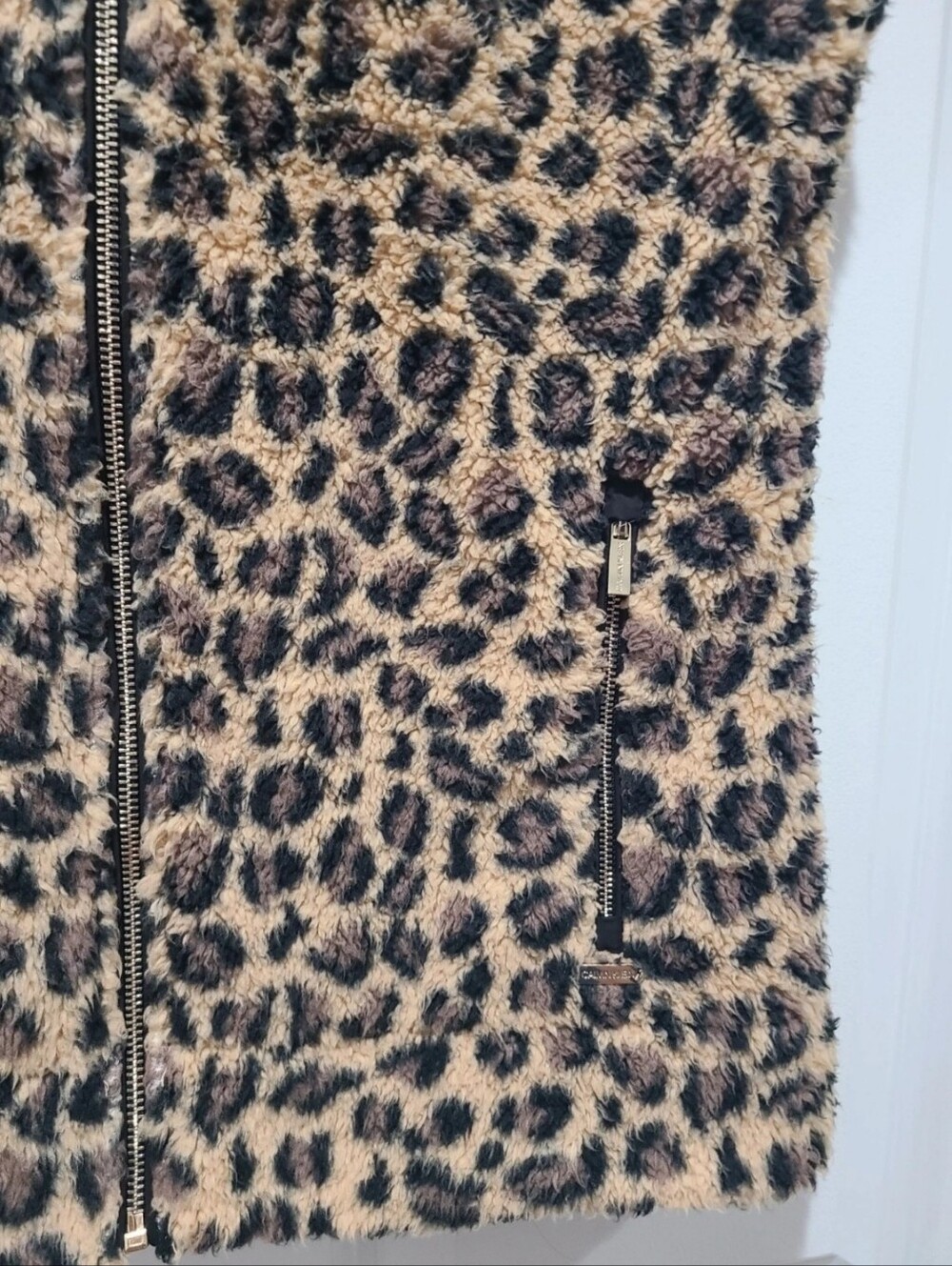 Calvin Klein Leopard Animal Print Fleece Sleeveless Vest Women's Small - Picture 3 of 7